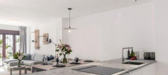 Dúplex de 4 dormitorios en Marbella, Spain No. 28794 18