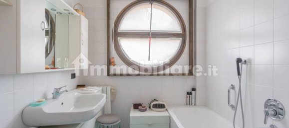2 chambres Appartement à Varese, Italy No. 350982 30