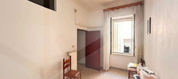 4-Zimmer Haus in Bitetto, Italy, Nr. 28707 3