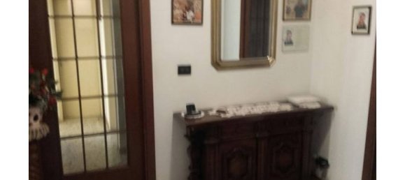 3 bedrooms Apartment in Pontedera, Italy No. 255086 7