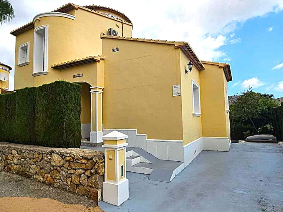 3 bedrooms Villa in Denia, Spain No. 170272