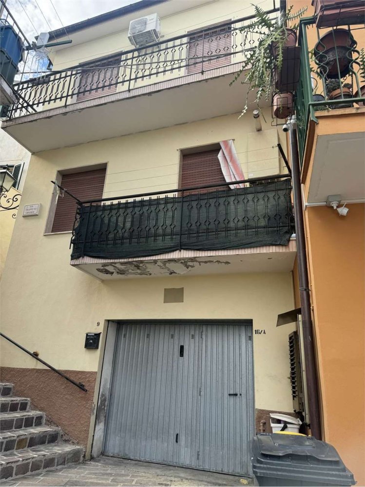 Квартира с 3 комнатами в Пьянелла, Италия № 263260