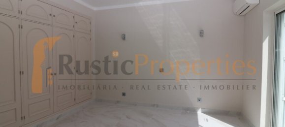 5 Schlafzimmer Villa in Almancil, Portugal, Nr. 95699 14