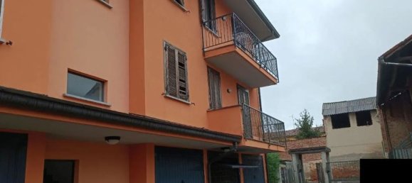 Dúplex de 3 habitaciónes en Miradolo Terme, Italy No. 233430 3