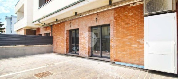 Apartamento de 2 dormitorios en Alba Adriatica, Italy No. 301414 6