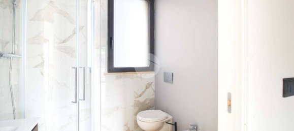 Apartamento de 2 dormitorios en Alba Adriatica, Italy No. 301414 11