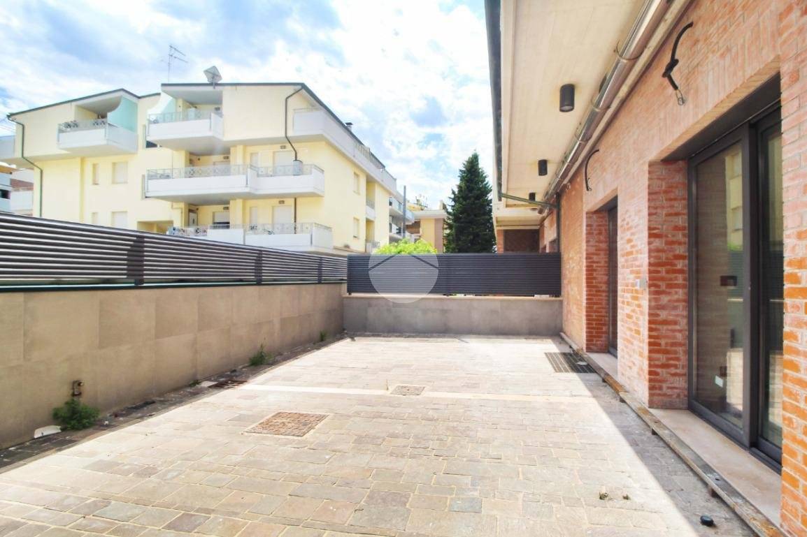 Apartamento de 2 dormitorios en Alba Adriatica, Italy No. 301414