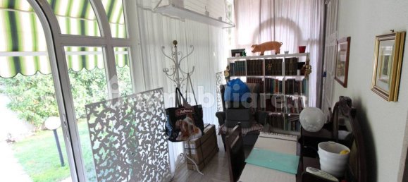 4 rooms Villa in Forte dei Marmi, Italy No. 188642 10