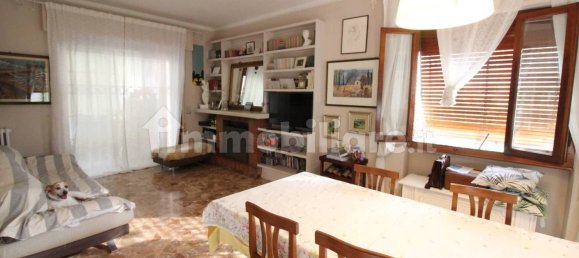 4 rooms Villa in Forte dei Marmi, Italy No. 188642 8