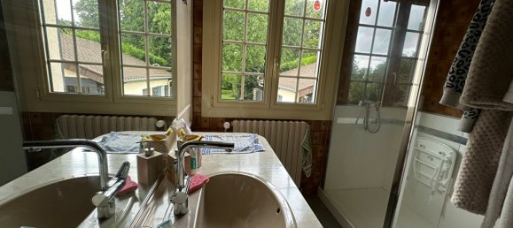 Casa de 3 dormitorios en Nogent-le-Rotrou, France No. 272765 8