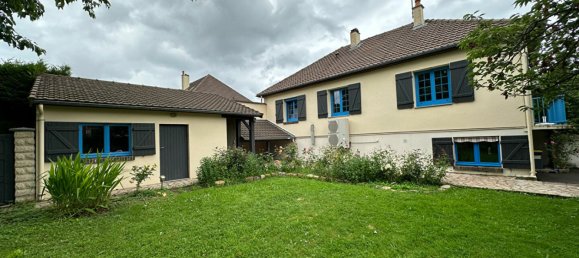 Casa de 3 dormitorios en Nogent-le-Rotrou, France No. 272765 3