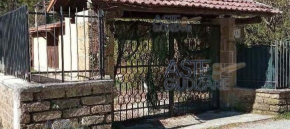 9 rooms Apartment in Rocca di Botte, Italy No. 258964 2