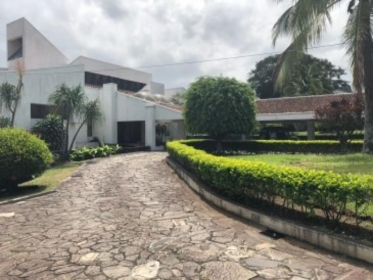 4 bedrooms House in Santa Ana, Costa Rica No. 1241