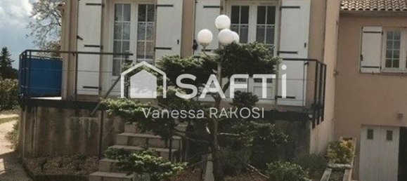 4 bedrooms House in Blanzac-les-Matha, France No. 96629 6