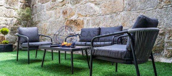 2 bedrooms Apartment in Porto, Portugal No. 49090 2