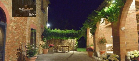 11 bedrooms Villa in Monteroni d'Arbia, Italy No. 513 9