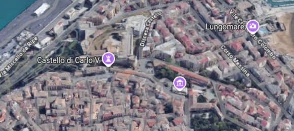 4 bedrooms Apartment in Crotone, Italy No. 377966 3