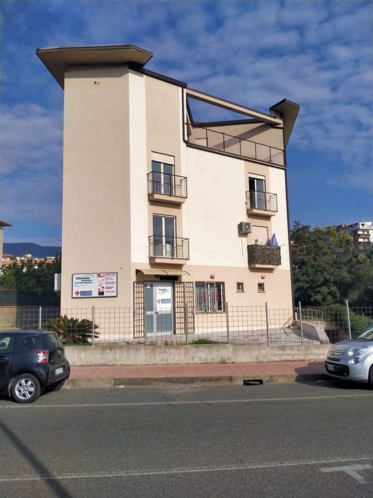 6 غرف نوم شقة في Lamezia Terme, Italy رقم 64577