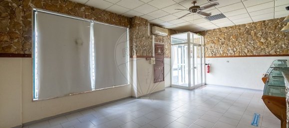 58m² Commercial property in Arruda dos Vinhos, Portugal No. 160570 8