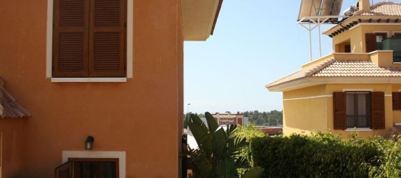 3 غرف نوم تاون هاوس في Alicante, Spain رقم 185137 7