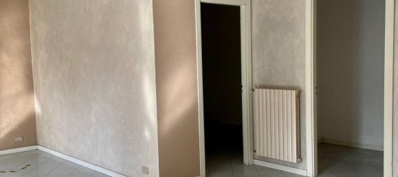 3 rooms Apartment in Saluggia, Italy No. 124281 4