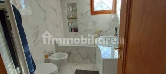 4 bedrooms Villa in Rome, Italy No. 146712 20