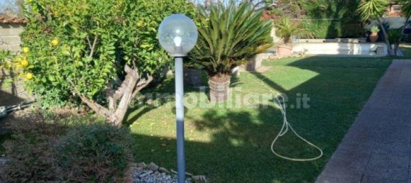 4 bedrooms Villa in Rome, Italy No. 146712 6