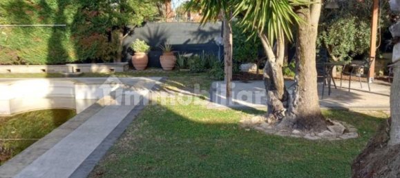 4 bedrooms Villa in Rome, Italy No. 146712 5