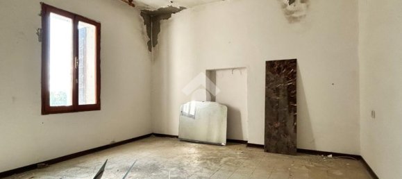 5 bedrooms House in Molinella, Italy No. 297404 25