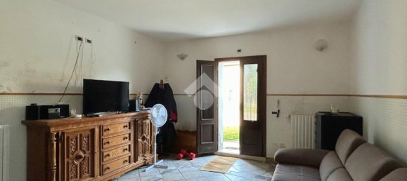 5 bedrooms House in Molinella, Italy No. 297404 4