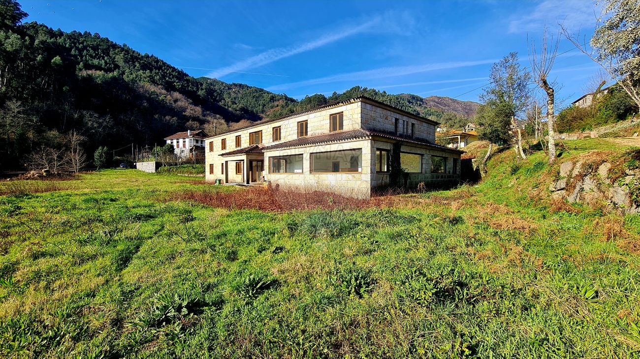 15 غرف نوم منزل في Rio Caldo, Portugal رقم 31980