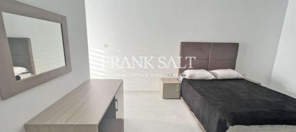 3 غرف نوم طابقين في Attard, Malta رقم 4822 13