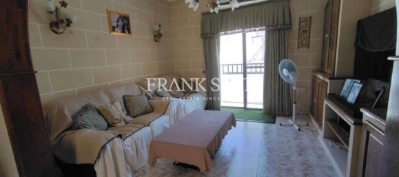 Apartamento de 3 dormitorios en Mqabba, Malta No. 2331 2