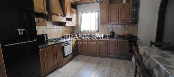 Apartamento de 3 dormitorios en Mqabba, Malta No. 2331 4