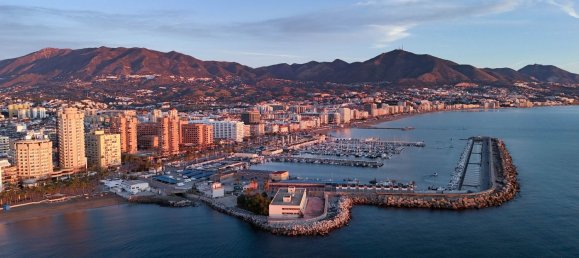 Apartamento de 2 dormitorios en Fuengirola, Spain No. 152181 30