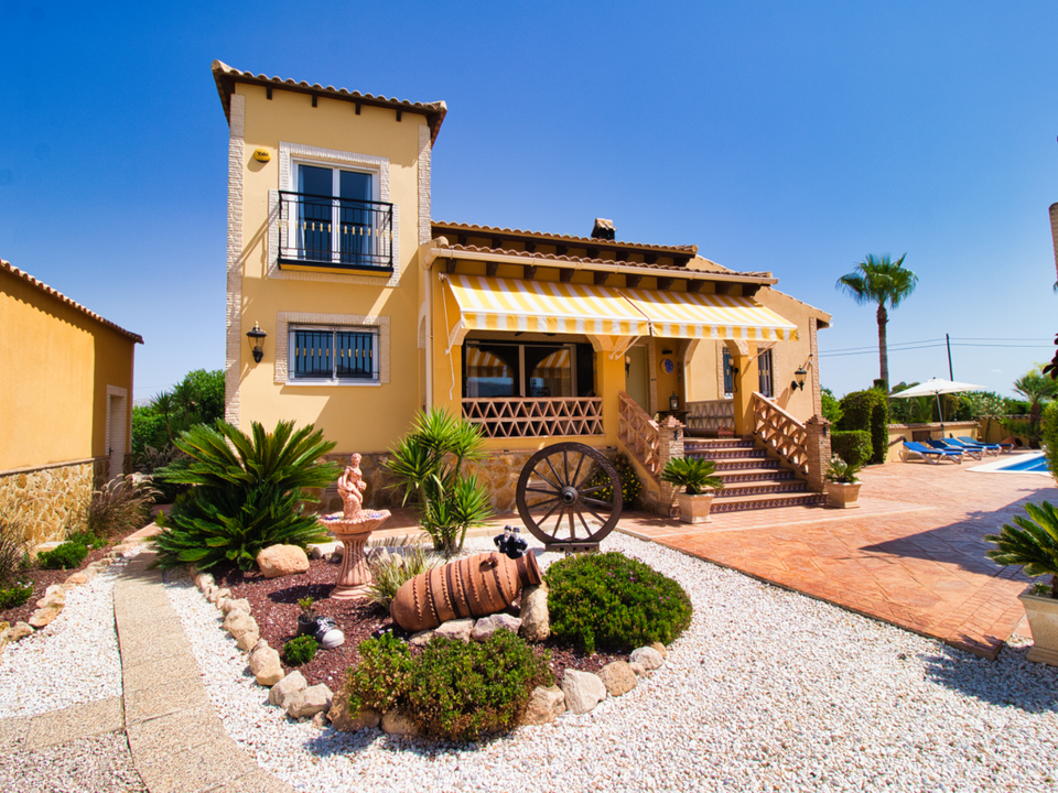 Вилла с 4 спальнями в Аликанте, Испания № 279630