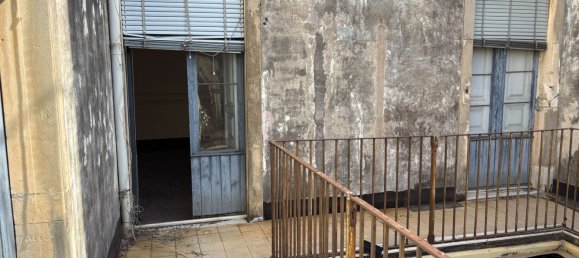 Casa de 10 divisões em Giarre, Italy N.º 263923 49