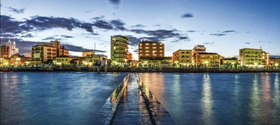 3 rooms Apartment in Jesolo, Italy No. 117880 16