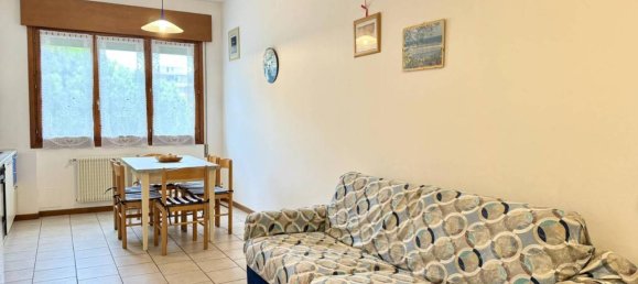 3 rooms Apartment in Jesolo, Italy No. 117880 4