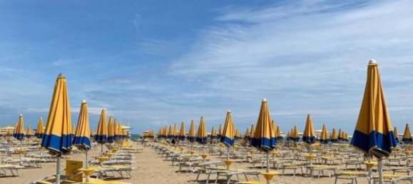 3 rooms Apartment in Jesolo, Italy No. 117880 21