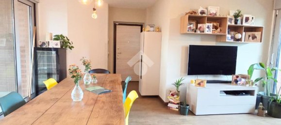 3 Schlafzimmer Wohnung in Peschiera Borromeo, Italy, Nr. 305665 2
