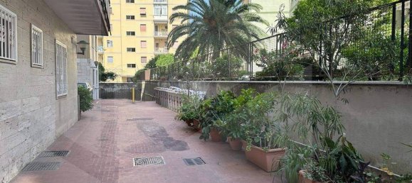 1-Zimmer Garage in Naples, Italy, Nr. 26556 9