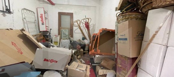 1-Zimmer Garage in Naples, Italy, Nr. 26556 4