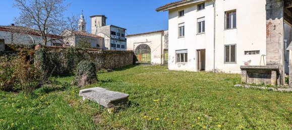 Studio in Santorso, Italy No. 307982 3