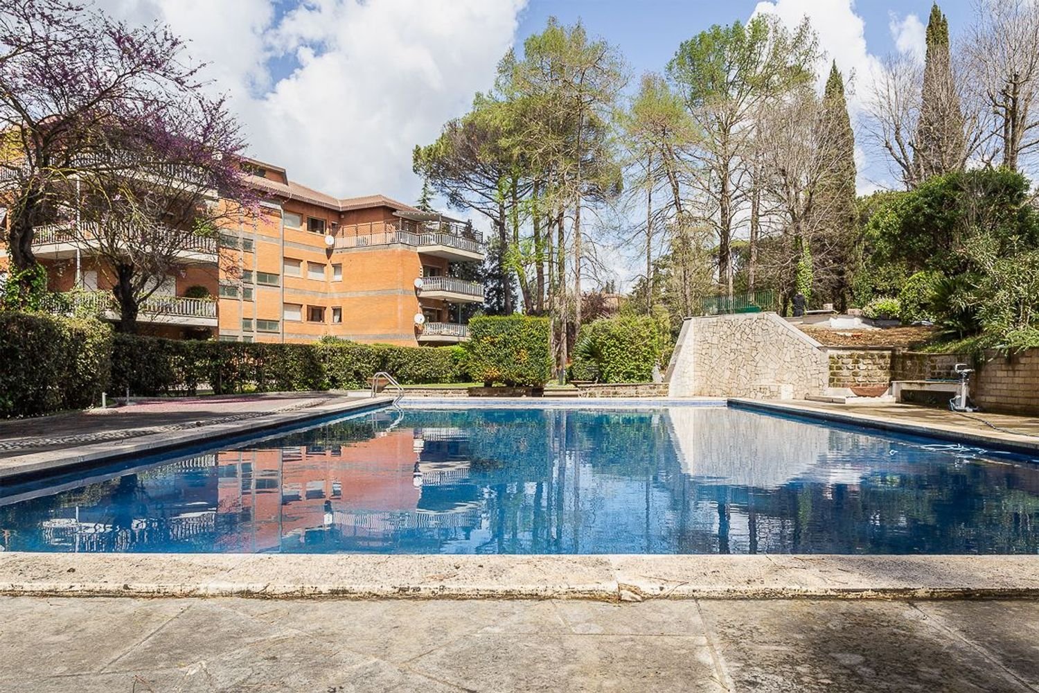 7 bedrooms Apartment in Rome, Italy No. 377559