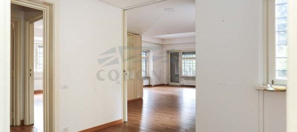 7 bedrooms Apartment in Rome, Italy No. 377559 23