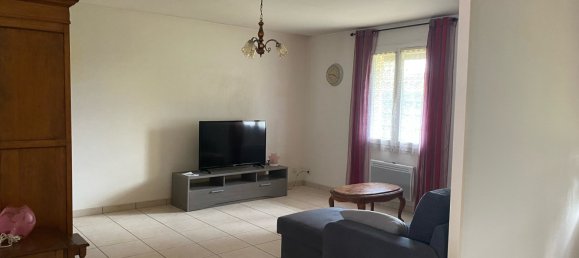 Casa de 4 dormitorios en Gien, France No. 62823 11