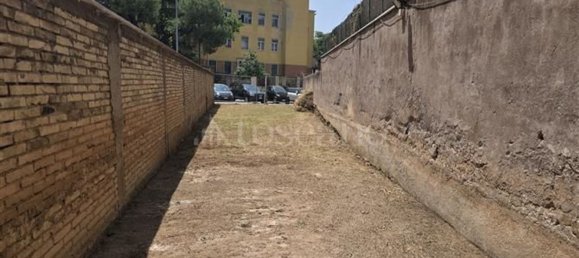 3 bedrooms Apartment in Rome, Italy No. 314262 2