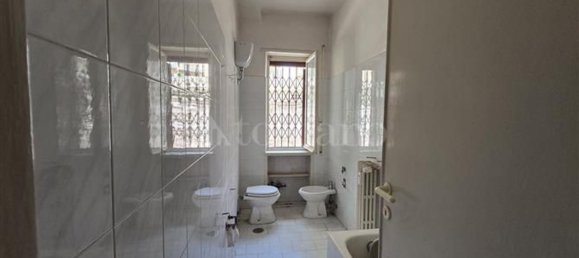 3 bedrooms Apartment in Rome, Italy No. 314262 16