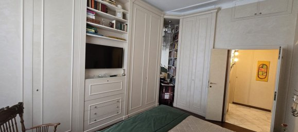 3 bedrooms Apartment in Milan, Italy No. 362645 14